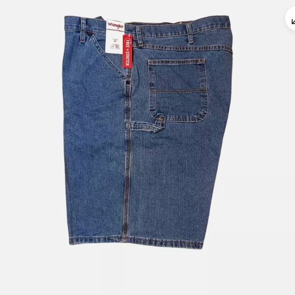 Wrangler Free To Stretch Denim Jeans Shorts Mens Size 46 Medium Wash 10" Inseam - Picture 3 of 8